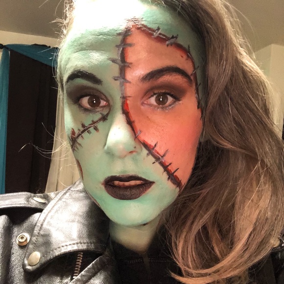 Meet your Posher, Kate - Picture 2 of 3